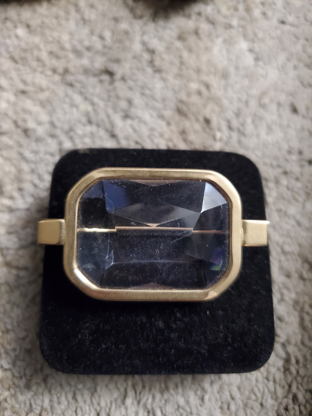Vintage Gold Brooch with Faceted Blue-Gray Stone